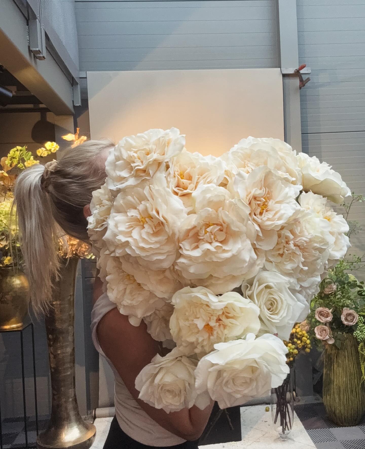 Falleg silkiblómaskreyting frá Studio Bloom