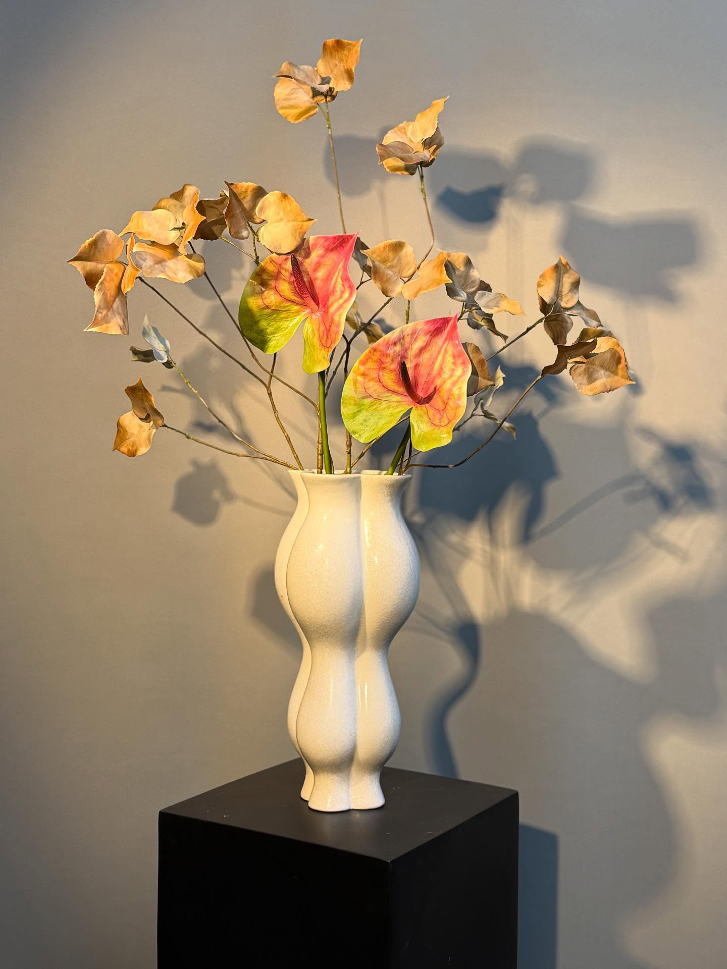 Falleg silkiblómaskreyting frá Studio Bloom