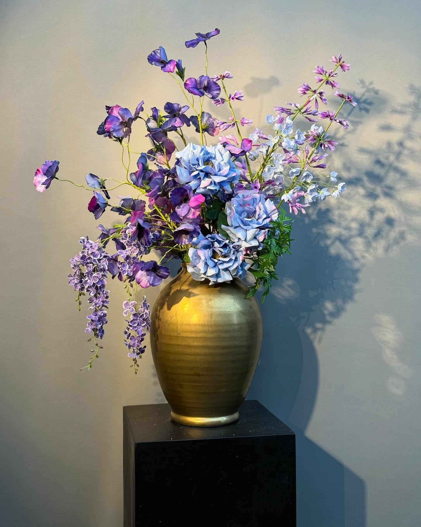 Falleg silkiblómaskreyting frá Studio Bloom